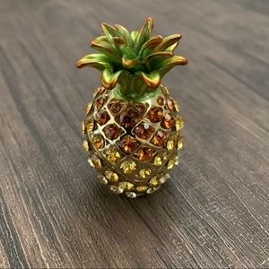 NIB Swarovski Pineapple Trinket Box Hawaii Gift